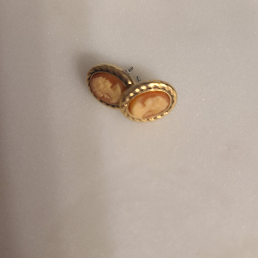 Elegant Gold Cameo Earrings